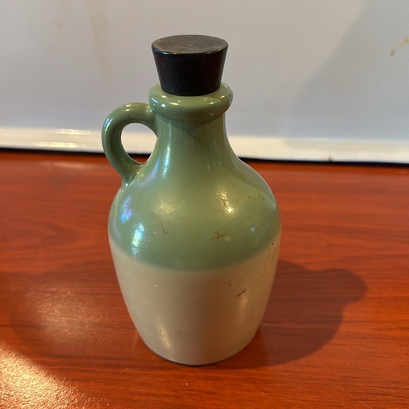 Vintage Avon Jug Bay Rum After Shave Lotion Glass Bottle. Empty - Picture 3 of 8
